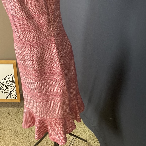 Banana Republic Cris-Cross Back Dress - Picture 5 of 10